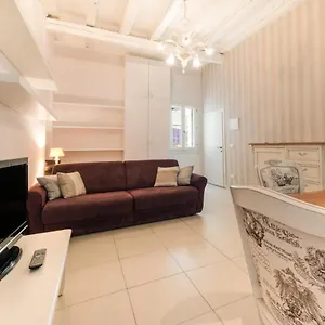 https://appartamento-biennale.hotelinveneto.com